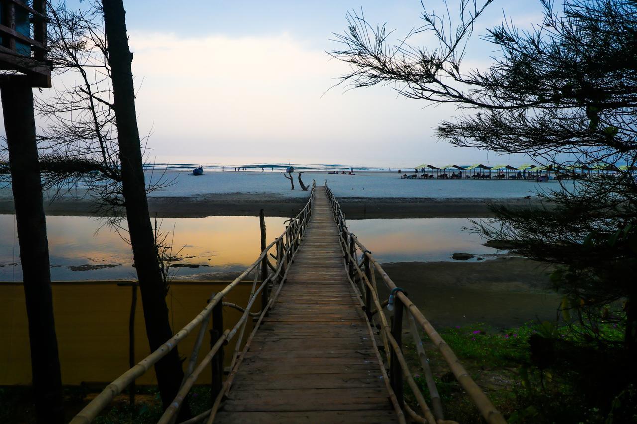 Mandrem Village Resort Esterno foto